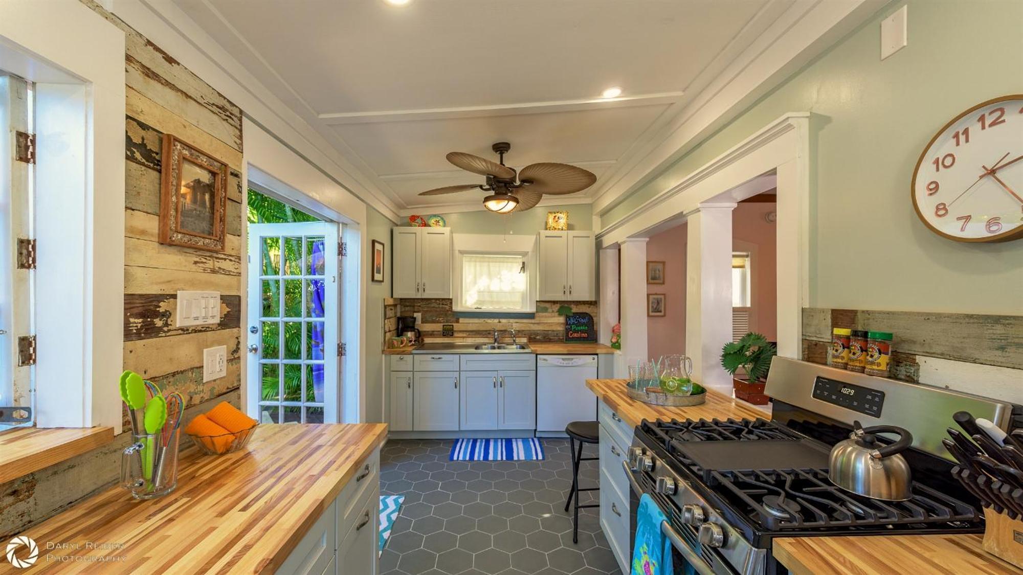 Puerta Coralina By Last Key Realty キーウェスト エクステリア 写真